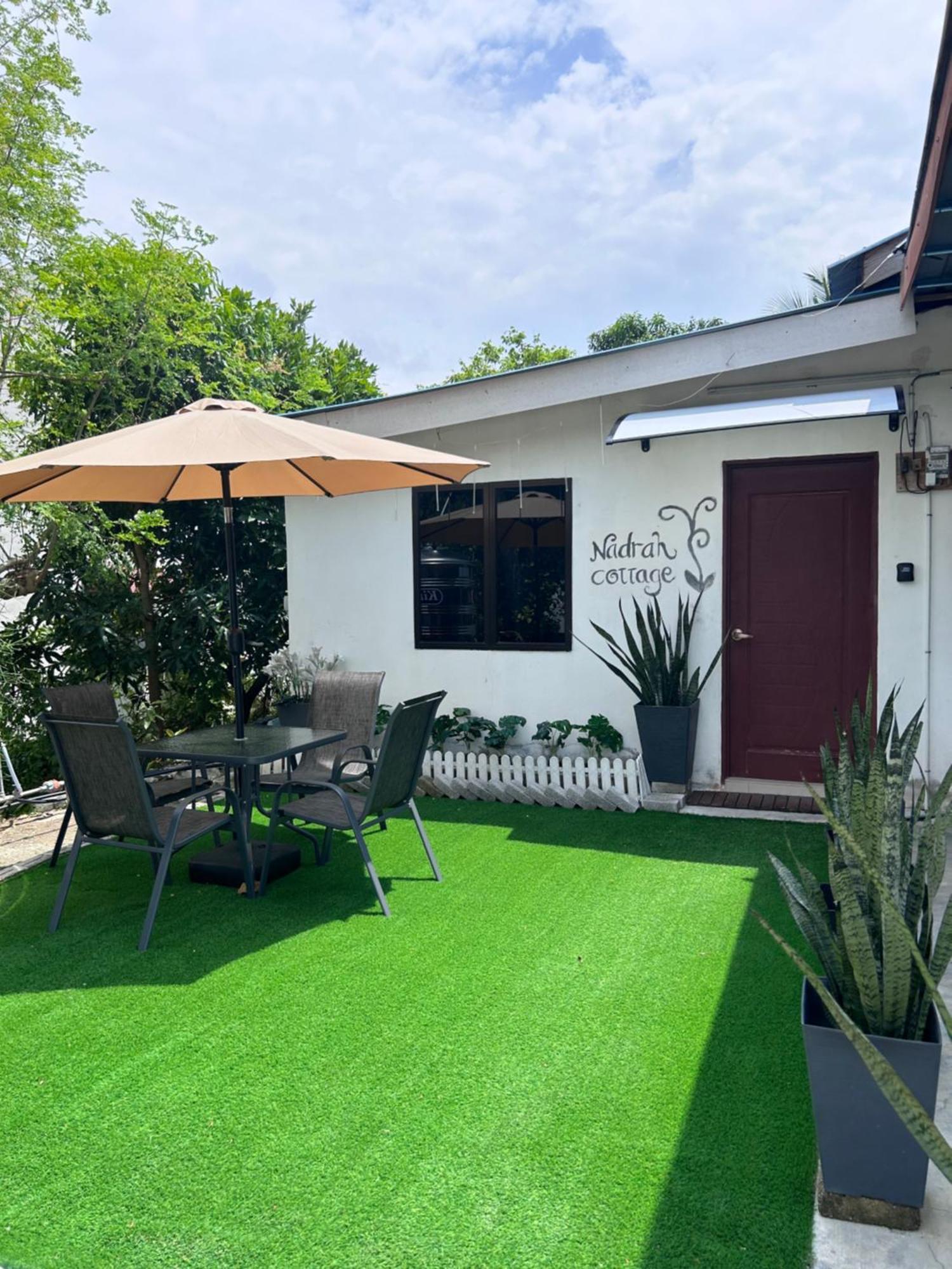 Nadrah Cottage Bayan Lepas Eksteriør bilde